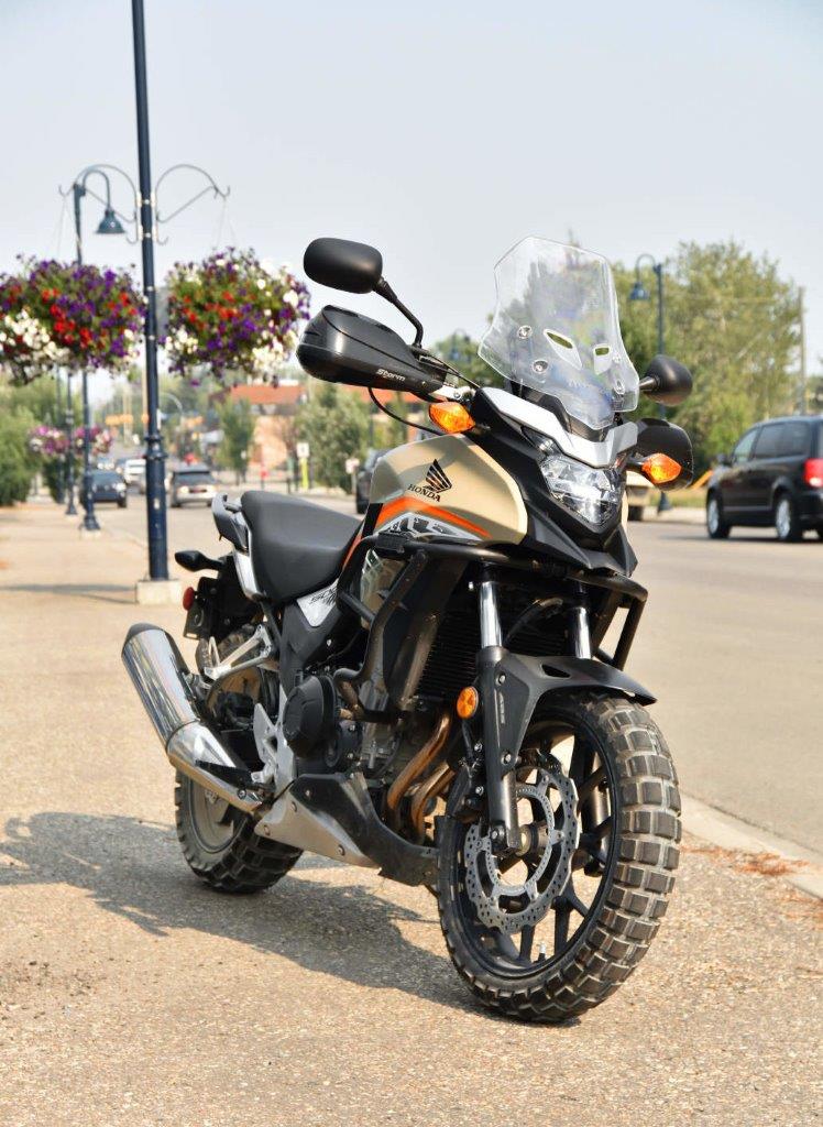 2016 Honda CB500X front right view.