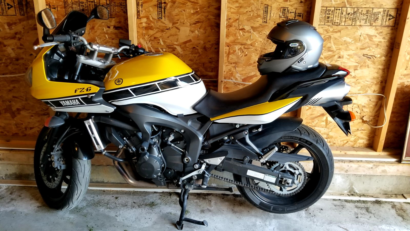 2007 Yamaha FZX6 on its Center Stand