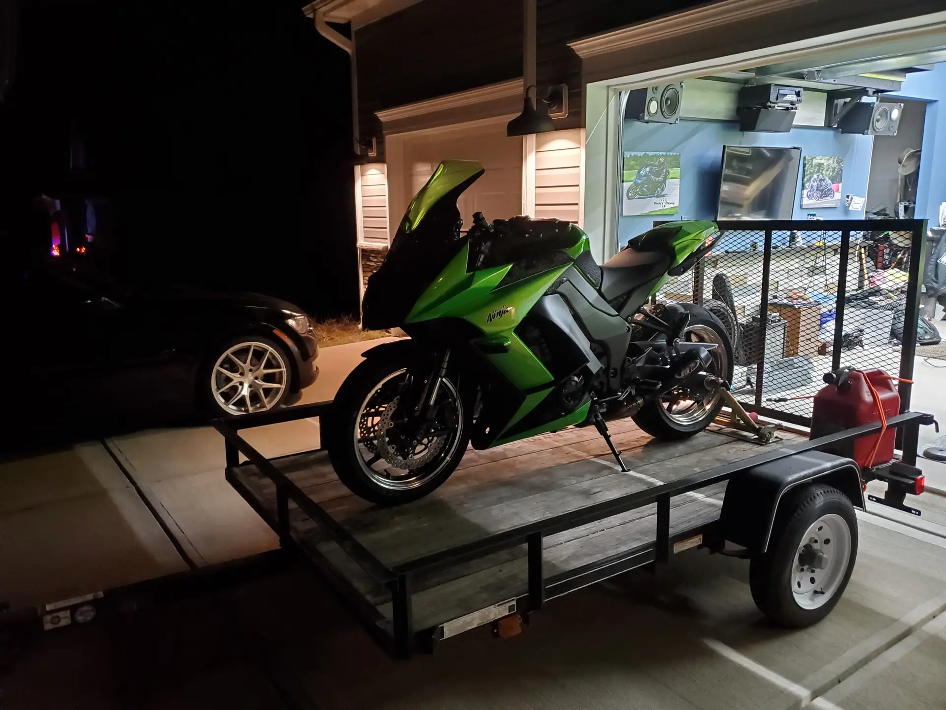 Three-quarter view of a green Kawasaki Ninja 1000 motorcycle